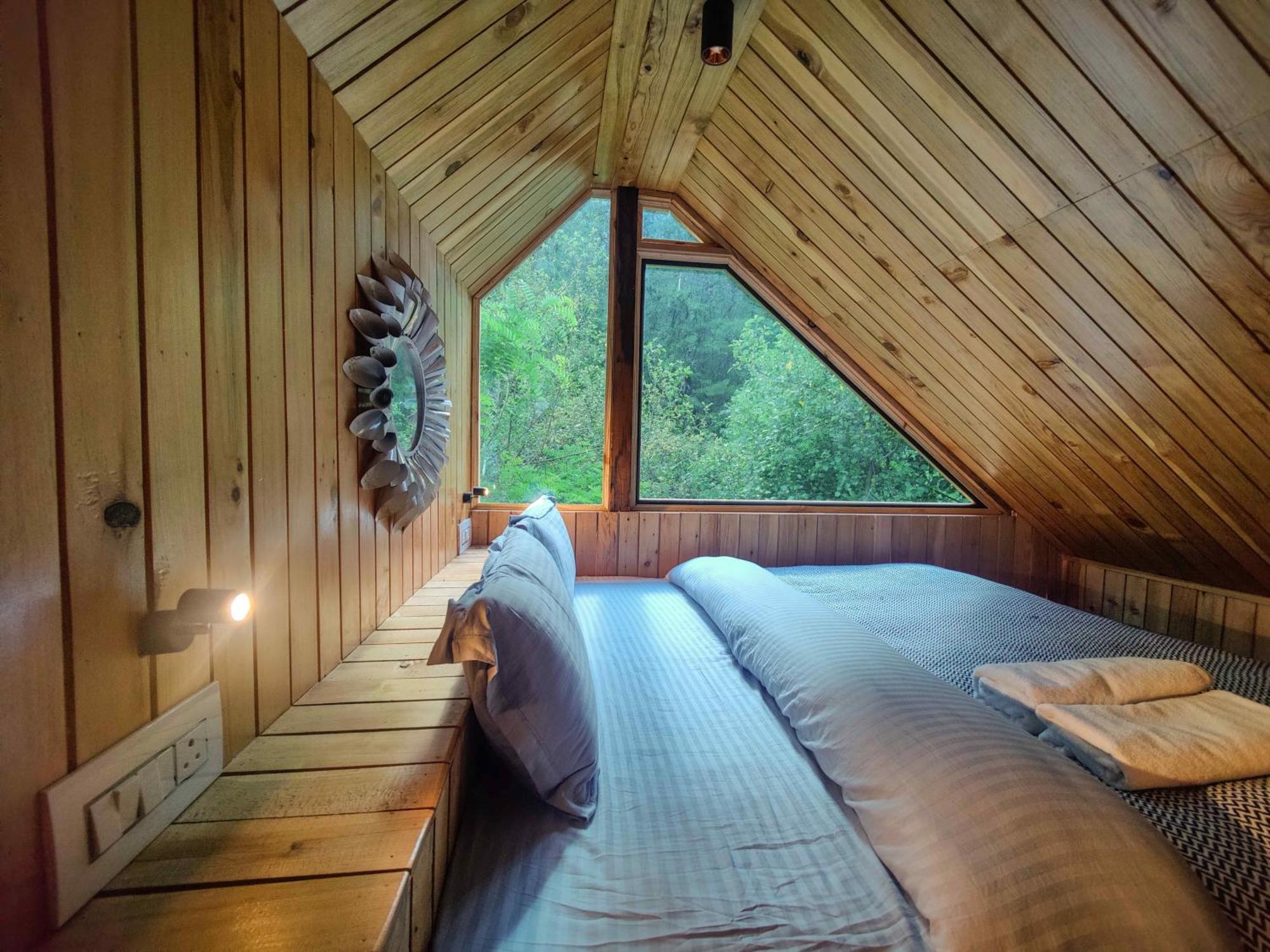 Whoopers Boutique Resort Jibhi Extérieur photo