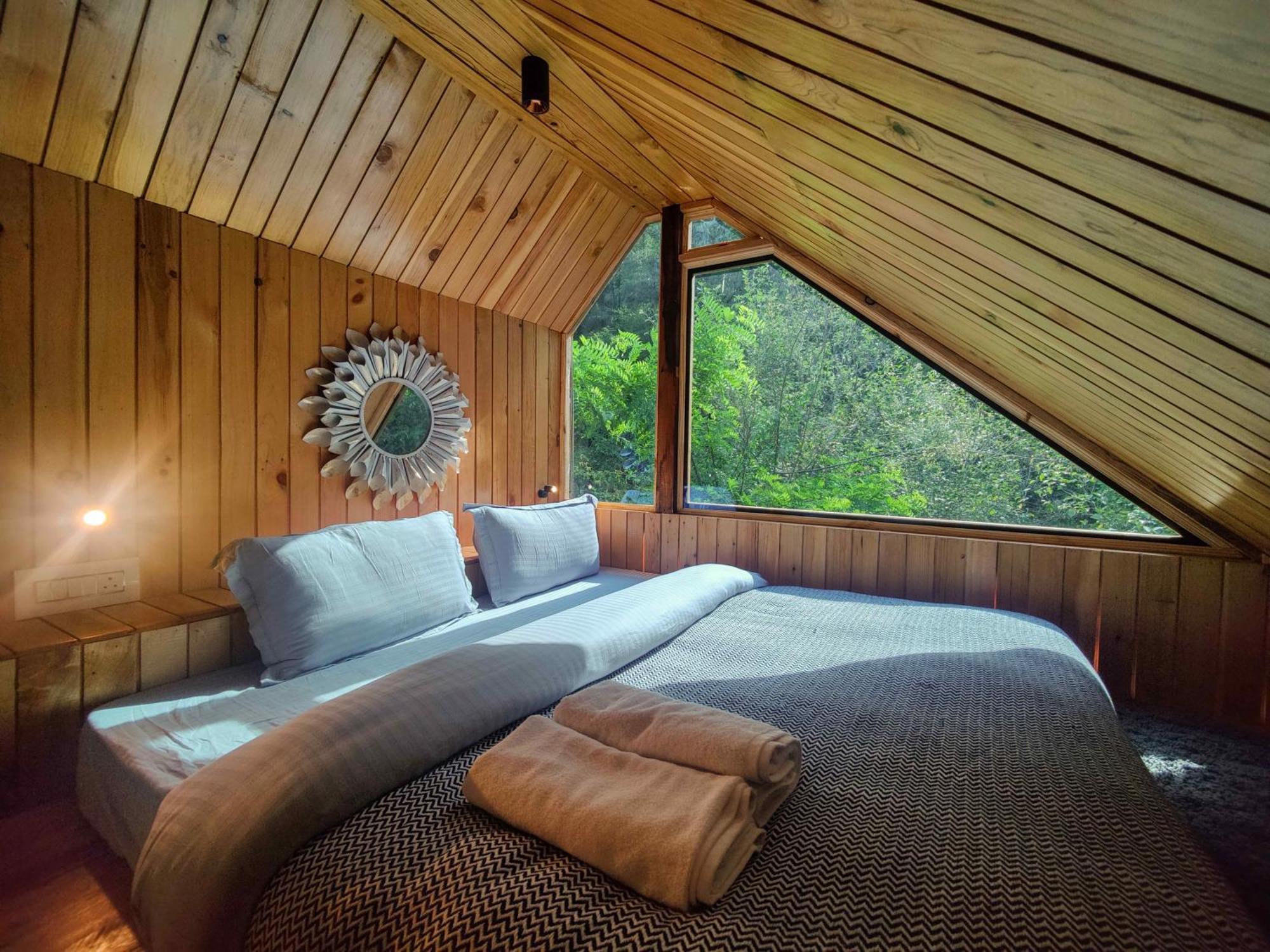 Whoopers Boutique Resort Jibhi Extérieur photo